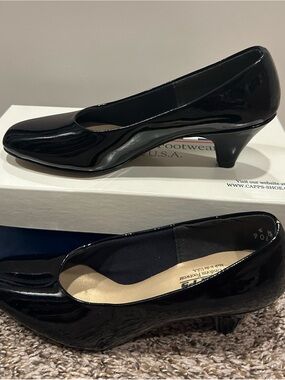 Women’s Black Patent Low Kitten Heel Pumps
